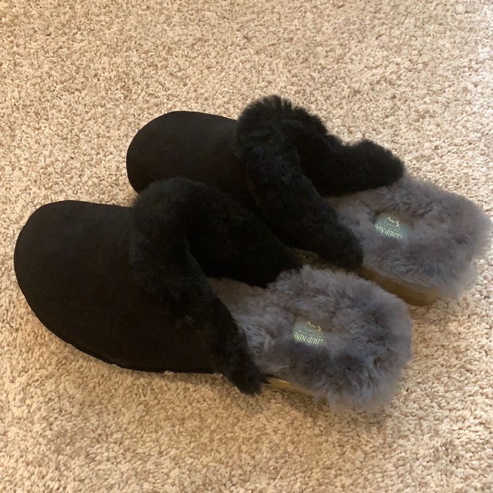 Cloud nine mules in black